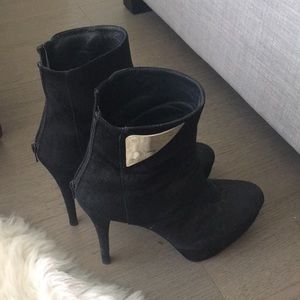 Used Stuart Weitzman Ankle Boots